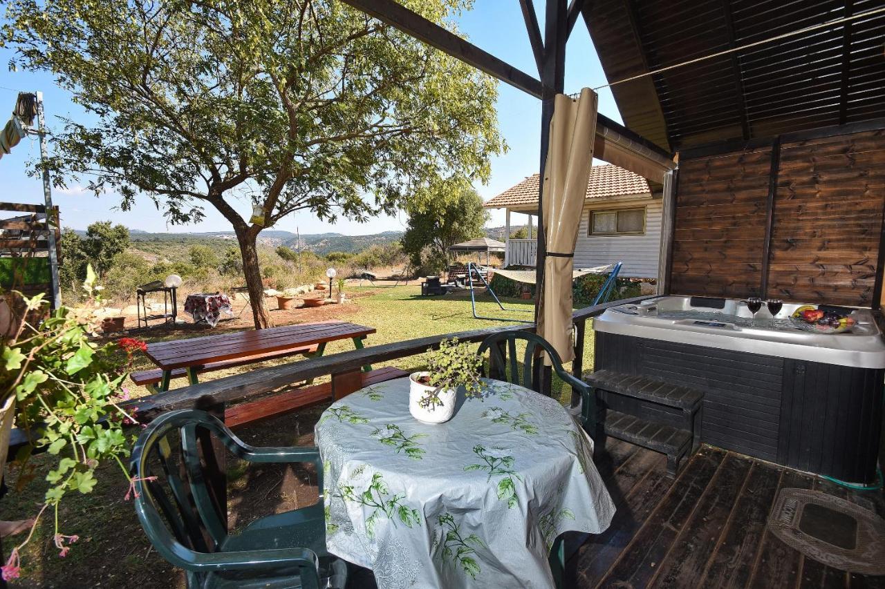 Вилла Tal Nof Cabins Manot Экстерьер фото